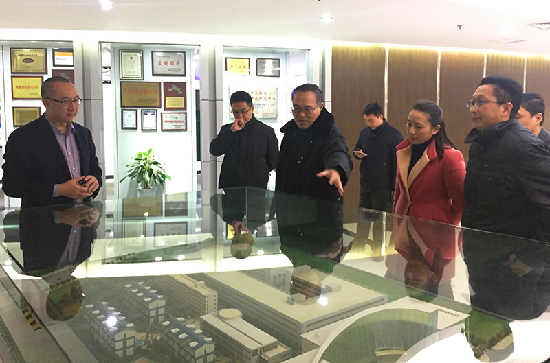 吴主席一行了解和关切世界杯下单官方网站公司园区建设
