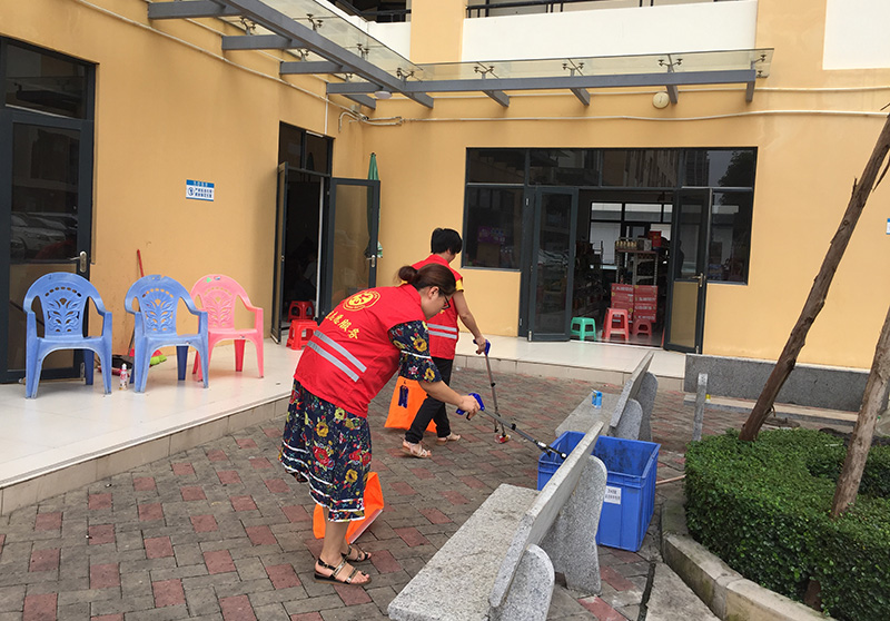 “志愿服务在行动 文明花香满世界杯下单官方网站” —记惠州世界杯下单官方网站“讲文明 爱卫生”志愿服务活动